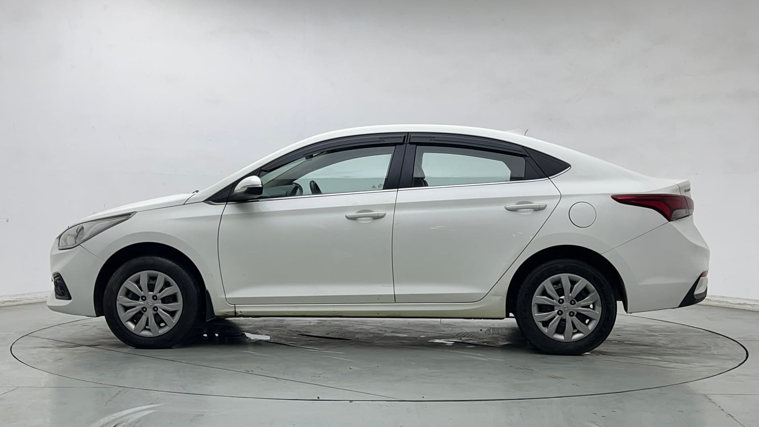 Used 2019 Hyundai Verna 1.4 VTVT EX Petrol+cng(outside fitted) Cng Manual exterior LEFT SIDE VIEW