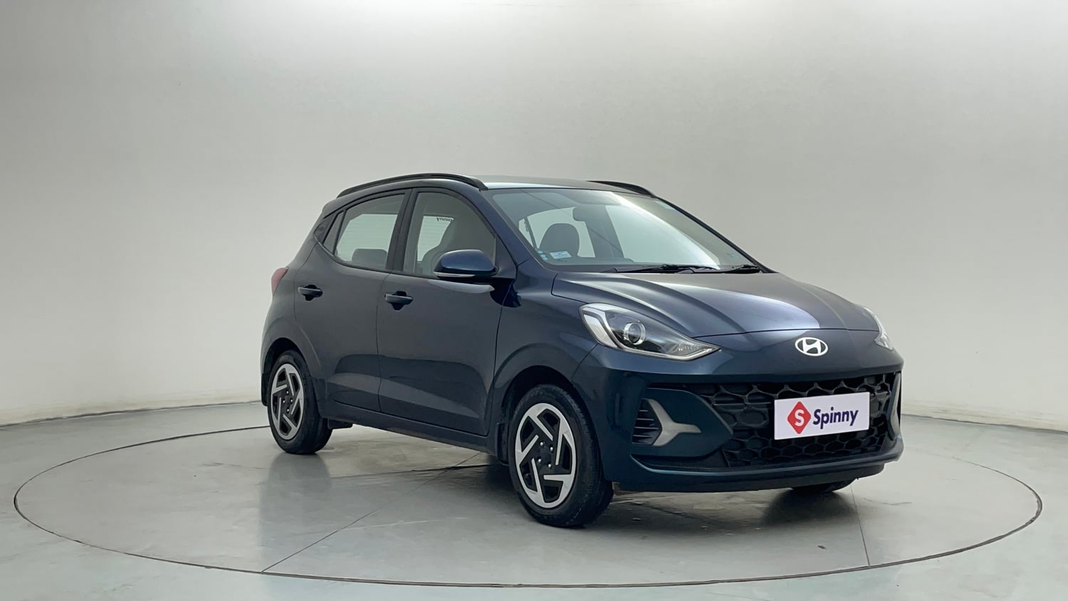 Used 2023 Hyundai Grand i10 Nios Sportz 1.2 Kappa VTVT Petrol Manual exterior RIGHT FRONT CORNER VIEW