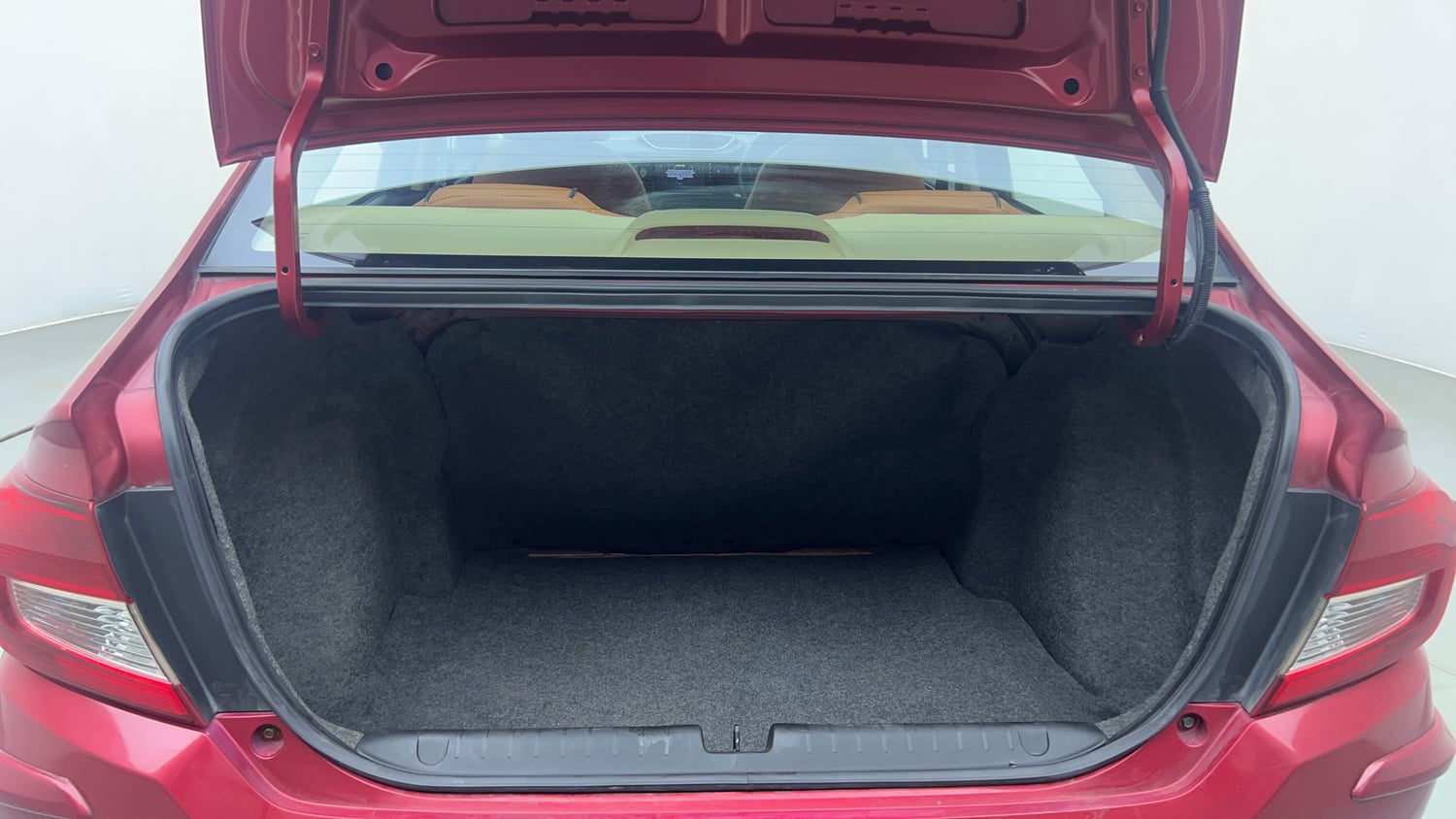 Used 2019 Honda Amaze 1.2 VX CVT Petrol Petrol Automatic interior DICKY INSIDE VIEW
