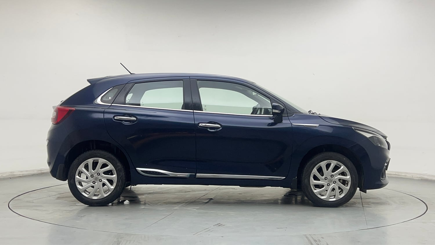 Used 2022 Maruti Suzuki Baleno Zeta MT Petrol Manual exterior RIGHT SIDE VIEW