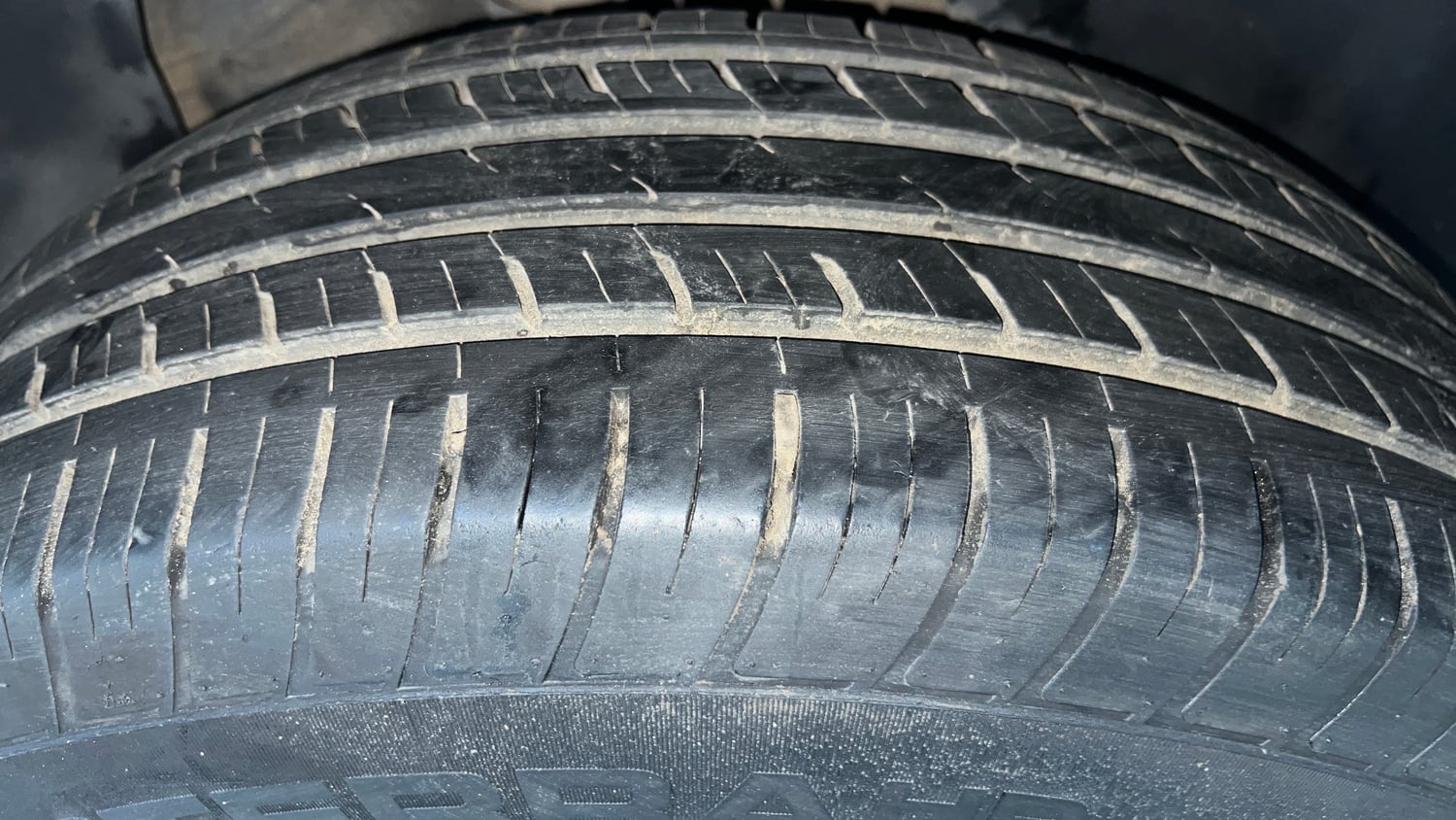 Used 2023 Tata Harrier XZA Plus Diesel Automatic tyres LEFT REAR TYRE TREAD VIEW