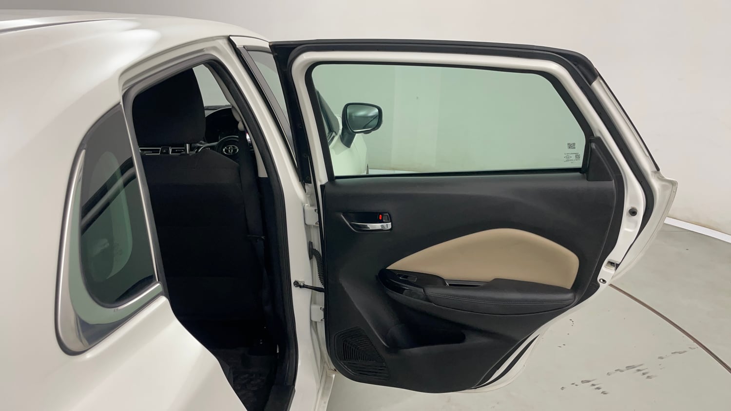 Used 2023 Toyota Glanza V Petrol Manual interior RIGHT REAR DOOR OPEN VIEW