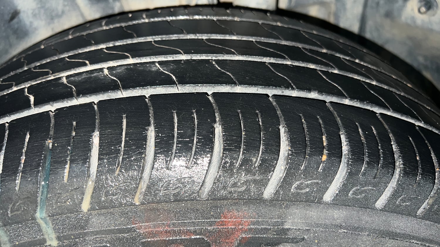 Used 2021 maruti-suzuki Vitara Brezza ZXi Plus Petrol Manual tyres LEFT REAR TYRE TREAD VIEW