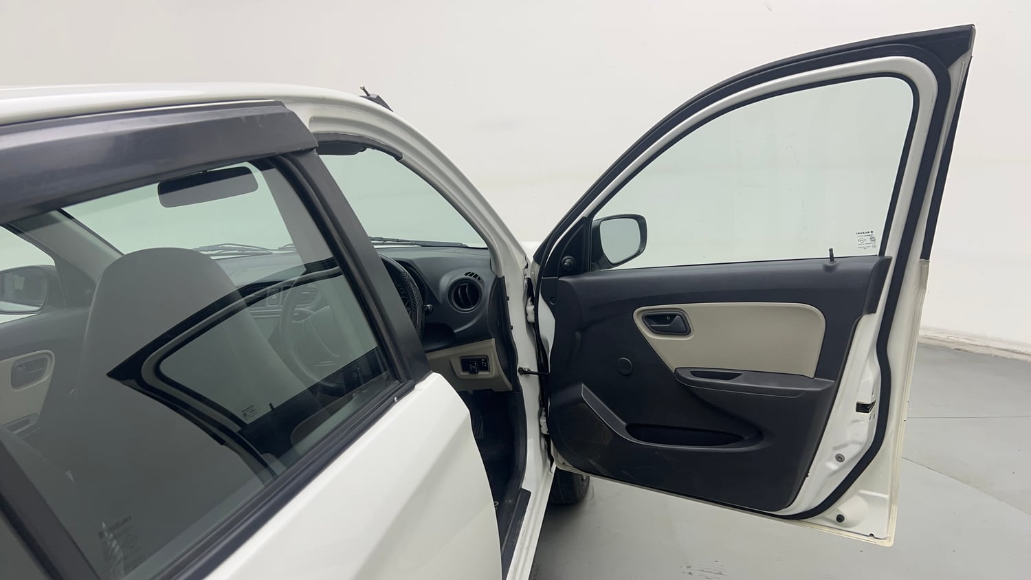 Used 2017 Maruti Suzuki Alto K10 LXI Petrol+cng(outside fitted) Cng Manual interior RIGHT FRONT DOOR OPEN VIEW