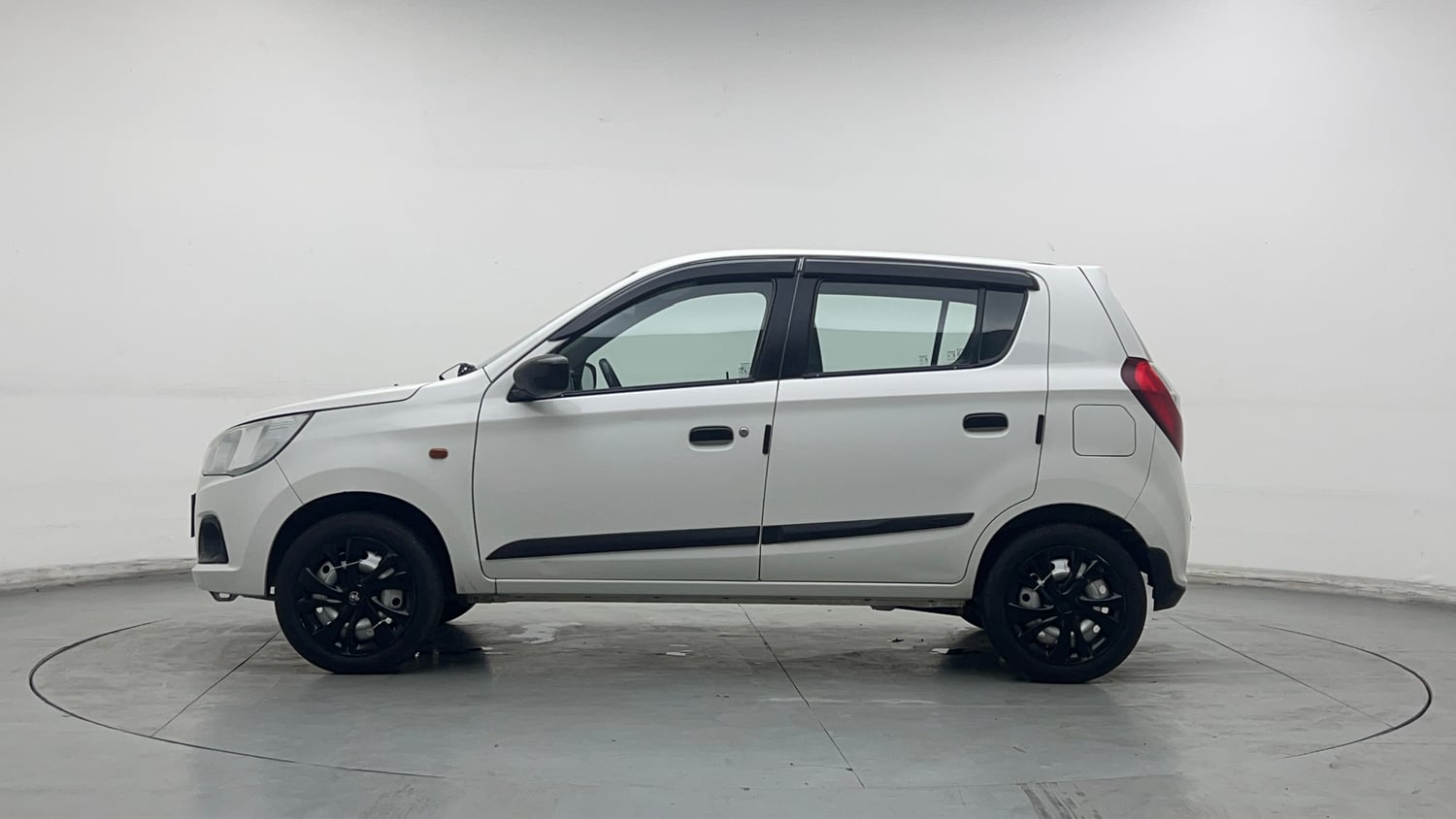 Used 2017 Maruti Suzuki Alto K10 LXI Petrol+cng(outside fitted) Cng Manual exterior LEFT SIDE VIEW