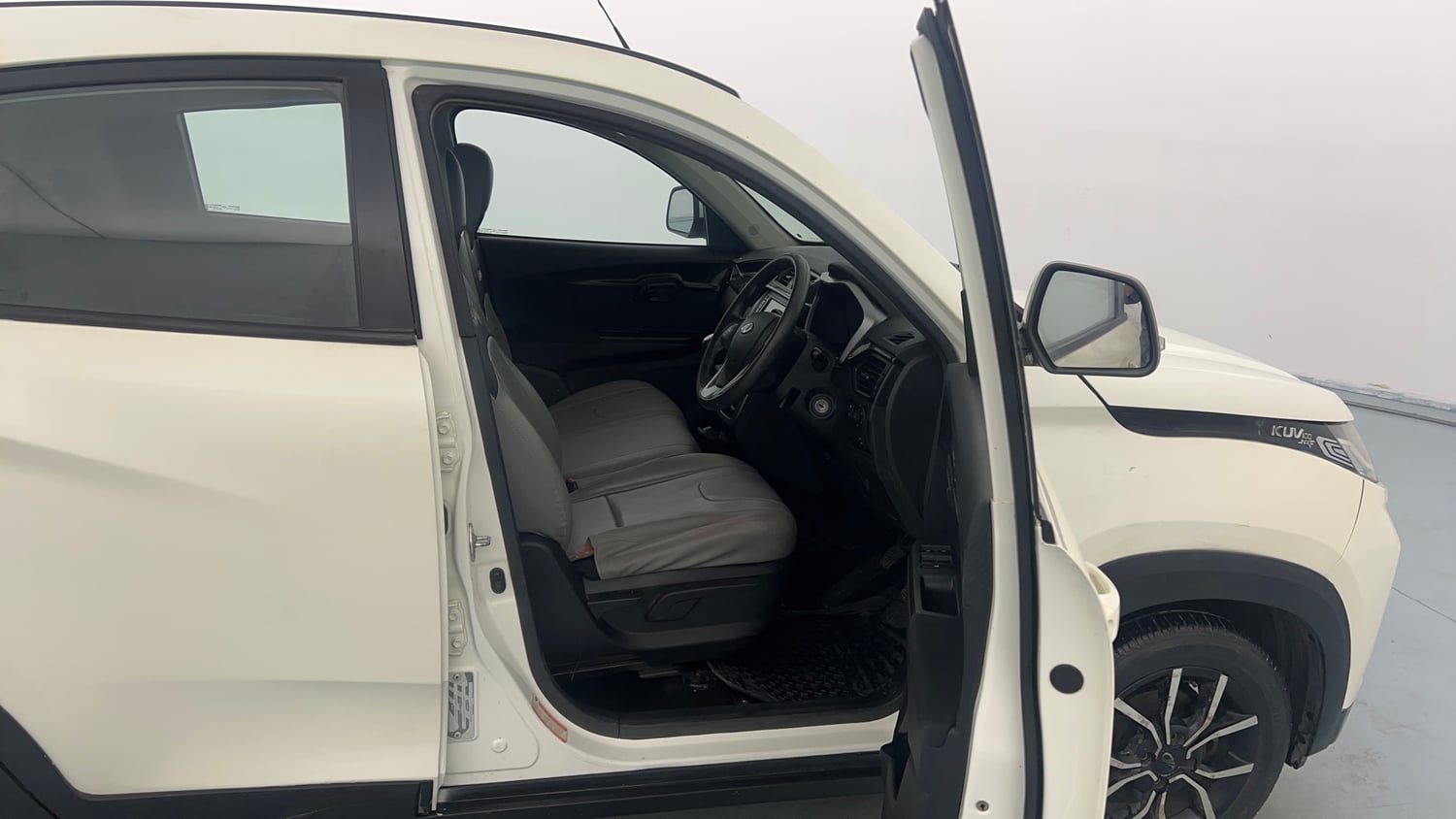 Used 2019 Mahindra KUV100 NXT K8 6 STR Petrol Manual interior RIGHT SIDE FRONT DOOR CABIN VIEW