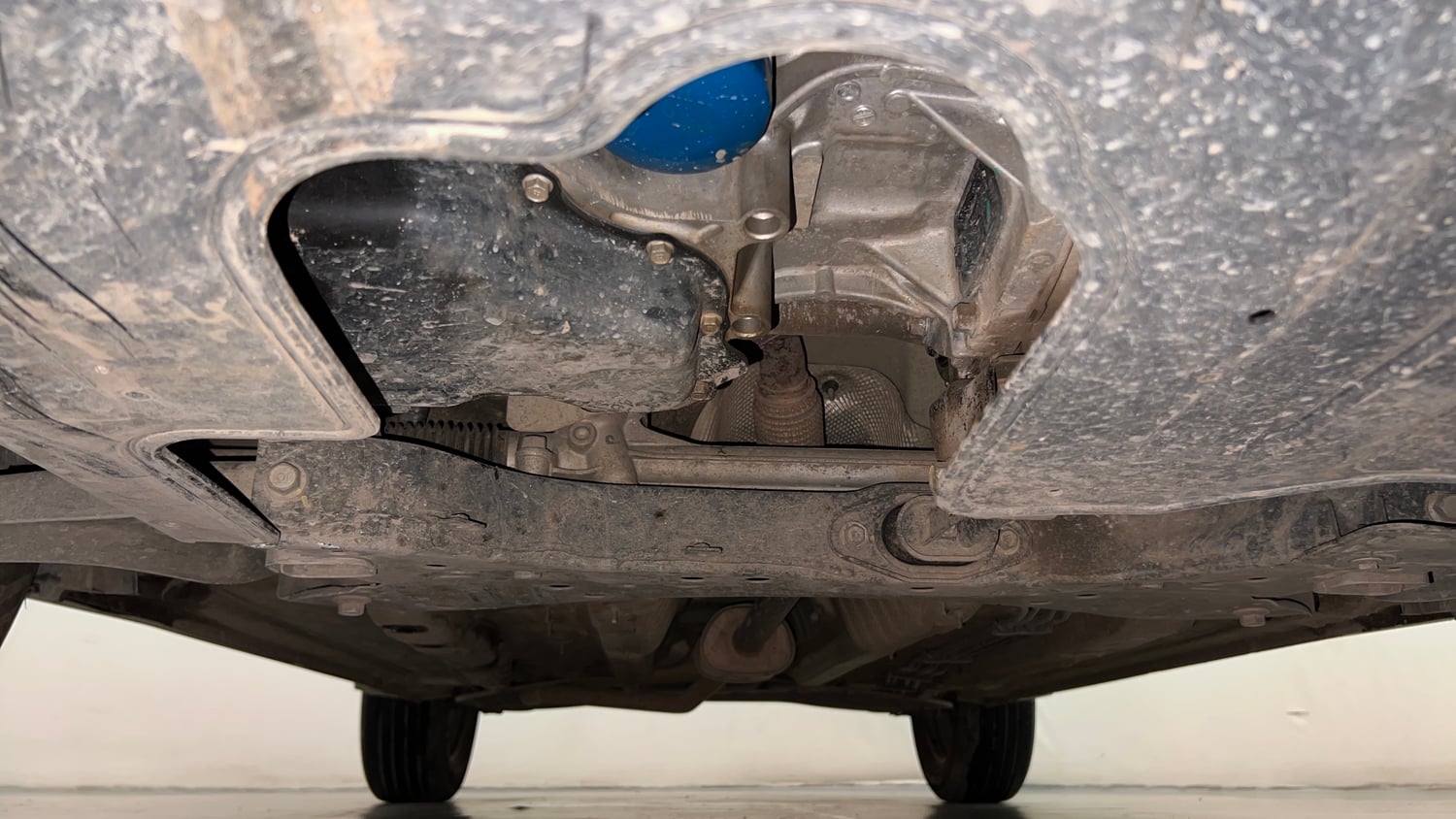 Used 2022 Kia Sonet HTK Plus 1.2 Petrol Manual extra FRONT LEFT UNDERBODY VIEW