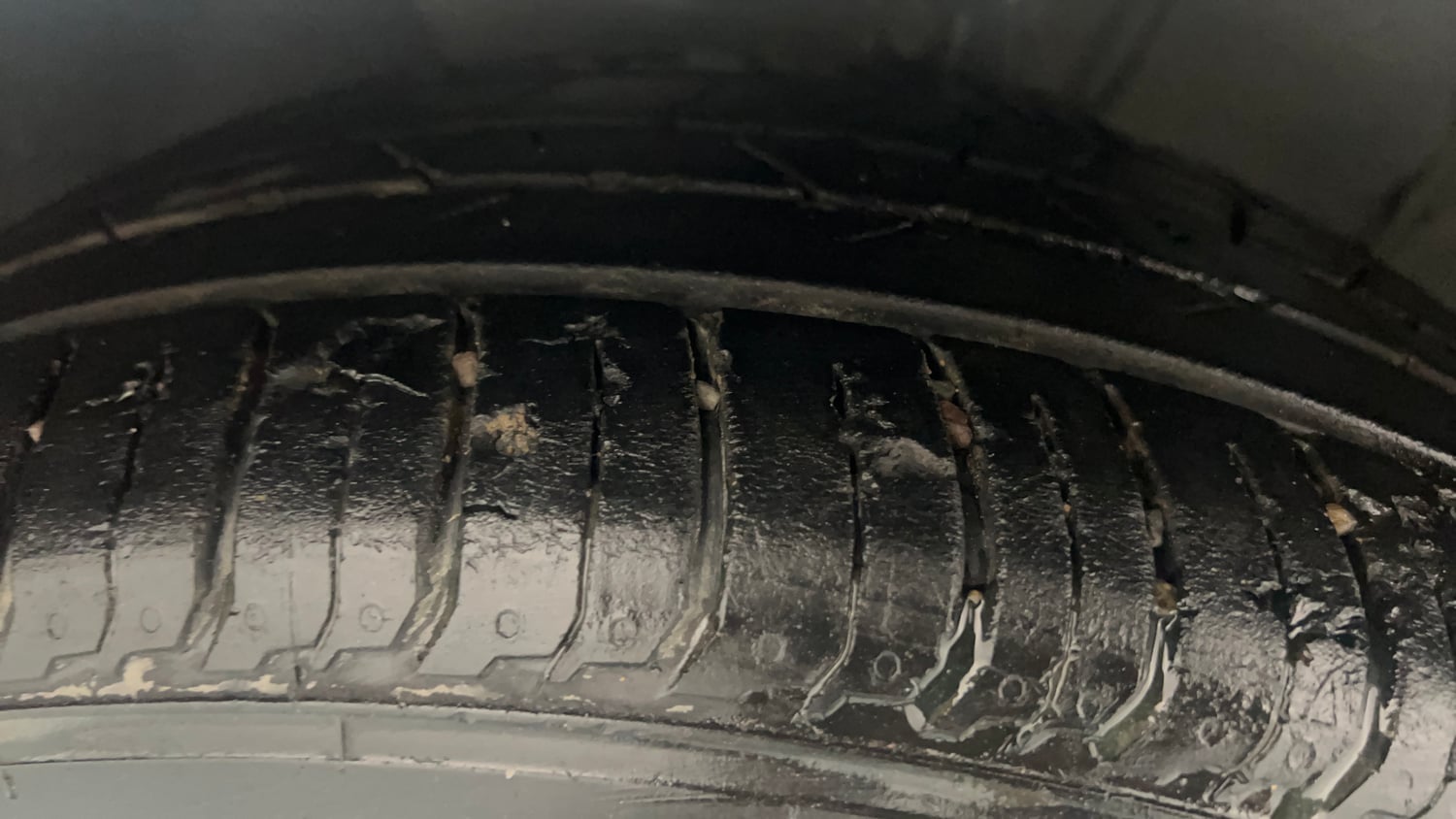 Used 2022 Hyundai i20 Asta 1.2 MT Petrol Manual tyres LEFT FRONT TYRE TREAD VIEW