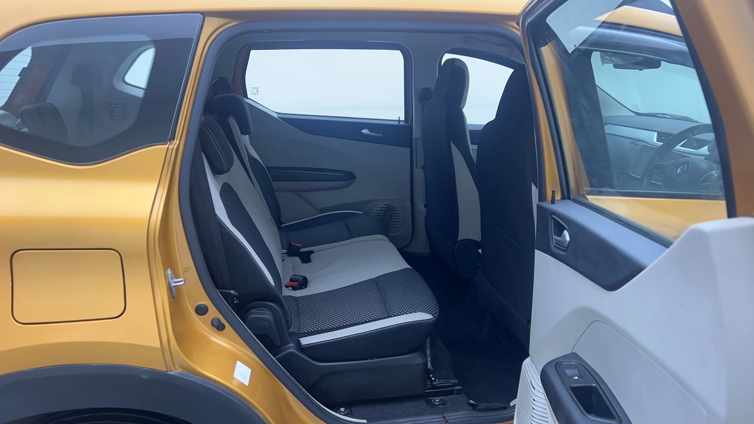 Used 2022 Renault Triber RXZ Petrol Manual interior RIGHT SIDE REAR DOOR CABIN VIEW