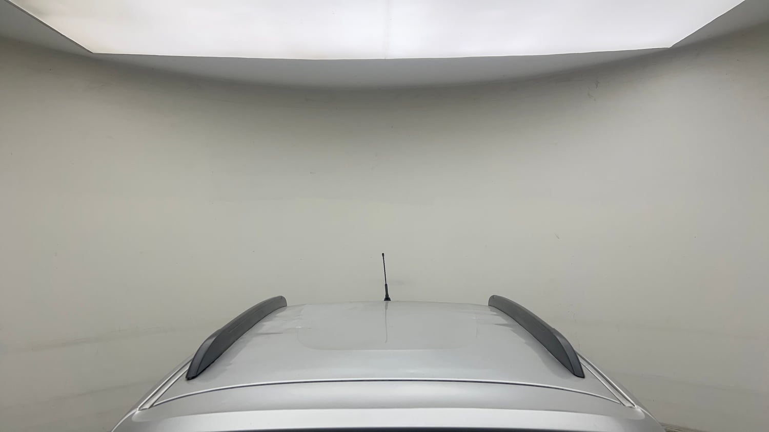 Used 2016 Renault Kwid RXT Petrol Manual exterior EXTERIOR ROOF VIEW