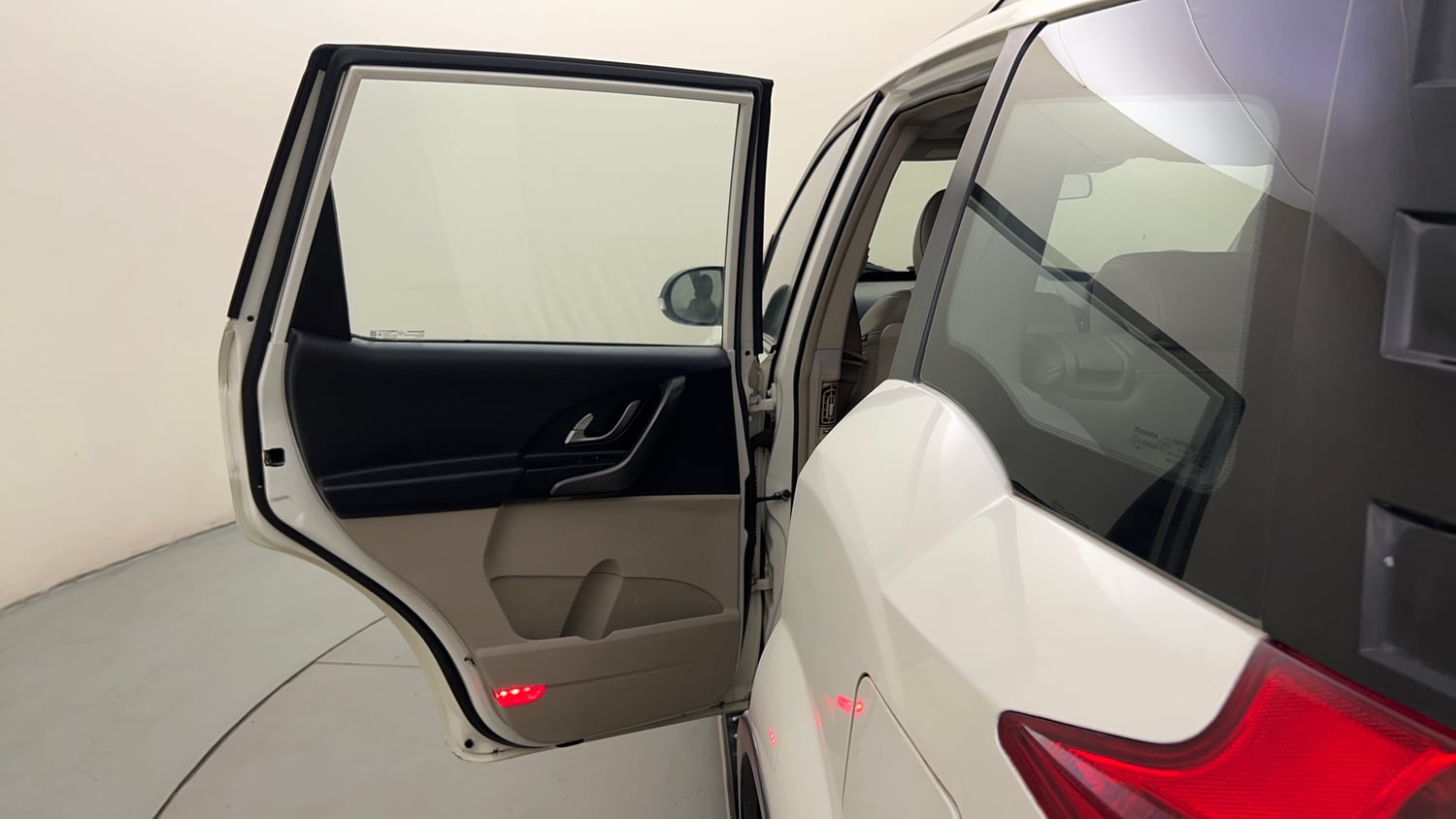 Used 2016 Mahindra XUV500 W10 AT Diesel Automatic interior LEFT REAR DOOR OPEN VIEW