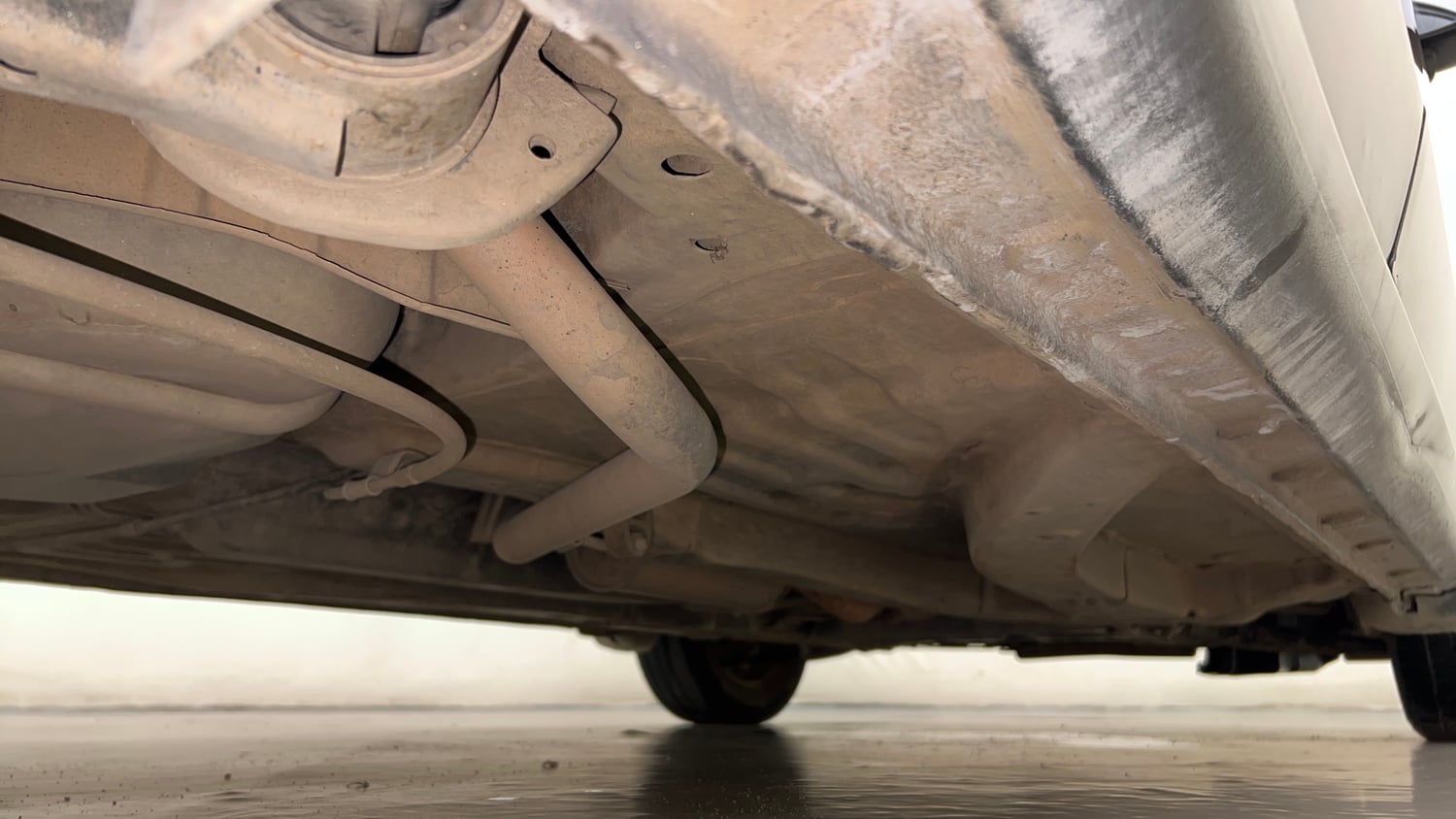 Used 2015 Honda Amaze 1.2 SX i-VTEC Petrol Manual extra REAR RIGHT UNDERBODY VIEW