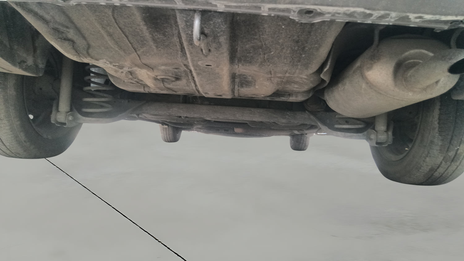 Used 2015 Honda City SV Petrol Manual extra REAR UNDERBODY VIEW (TAKEN FROM REAR)