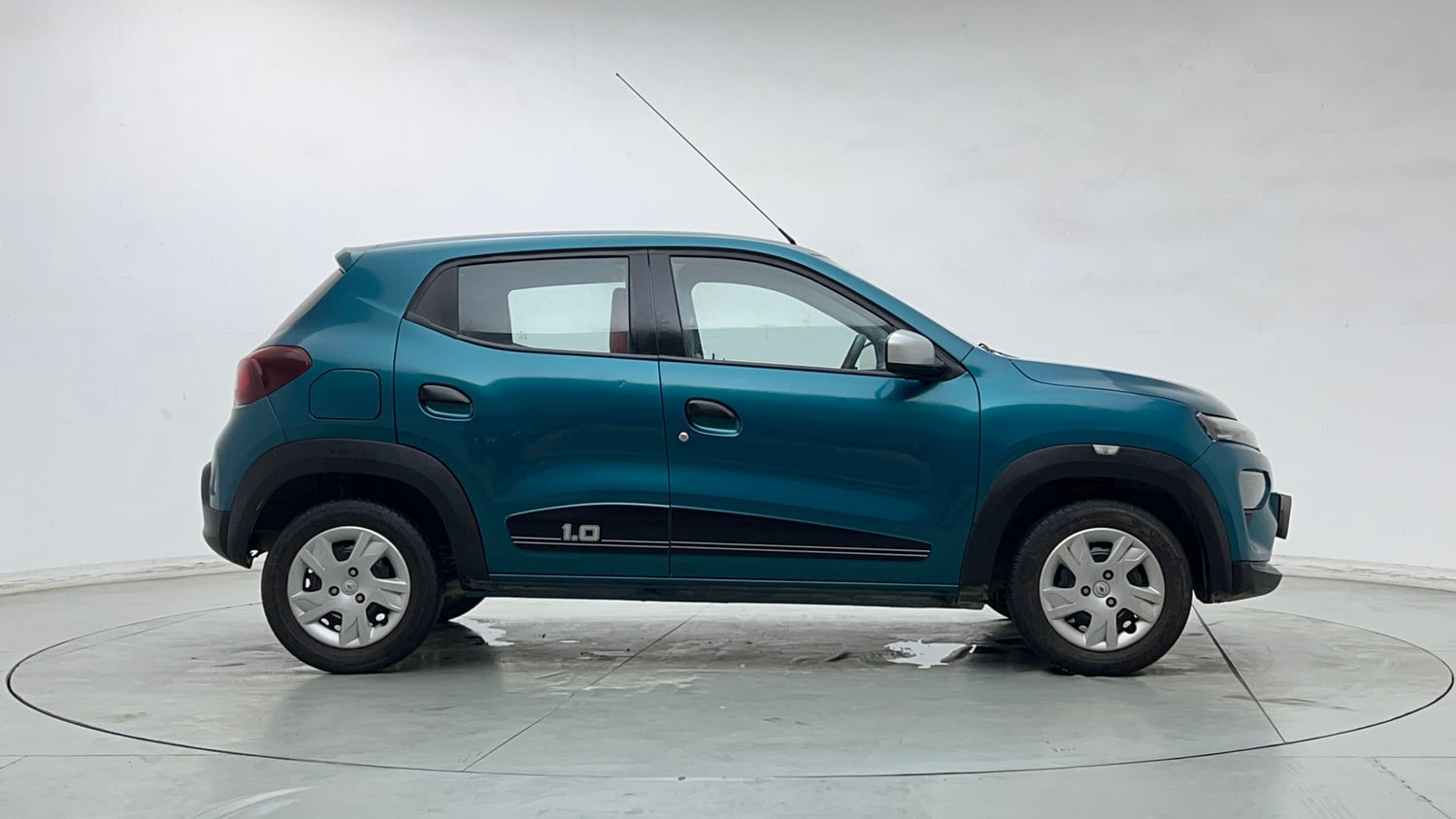 Used 2022 Renault Kwid RXT 1.0 AMT Petrol Automatic exterior RIGHT SIDE VIEW