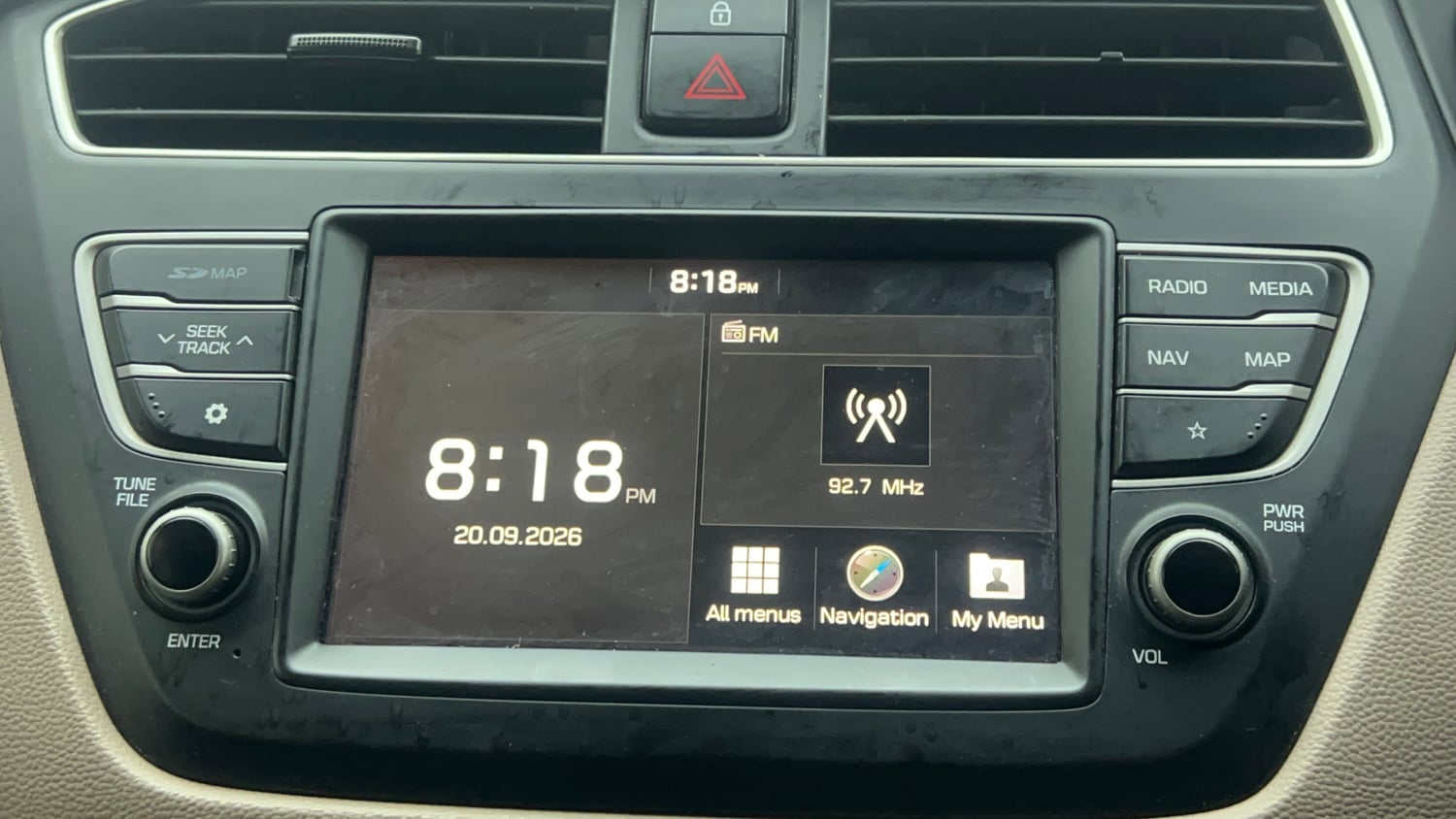 Used 2019 Hyundai Elite i20 Asta 1.2 (O) Petrol Manual top_features Touch screen infotainment system