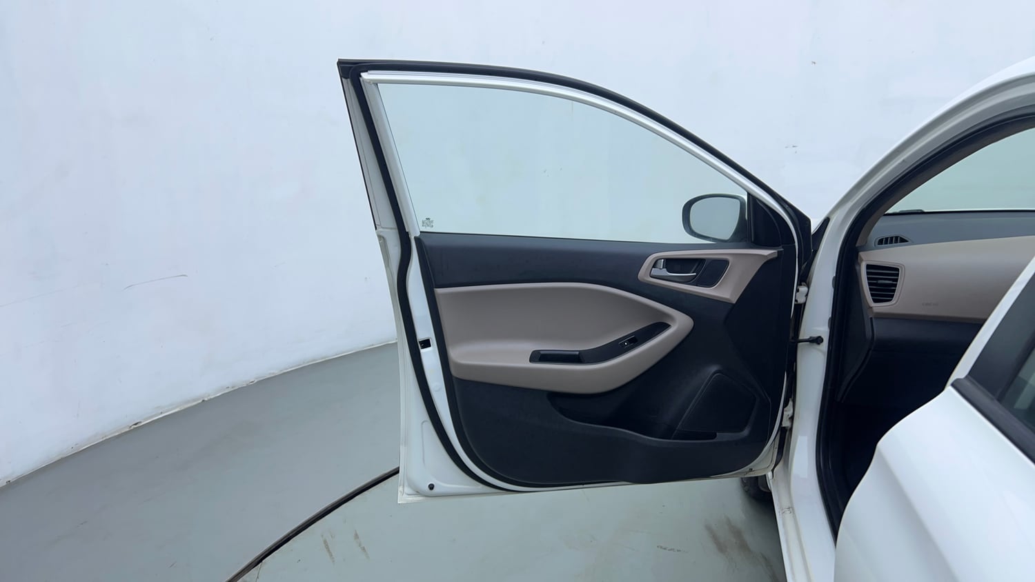 Used 2018 Hyundai Elite i20 Asta 1.2 (O) Petrol Manual interior LEFT FRONT DOOR OPEN VIEW
