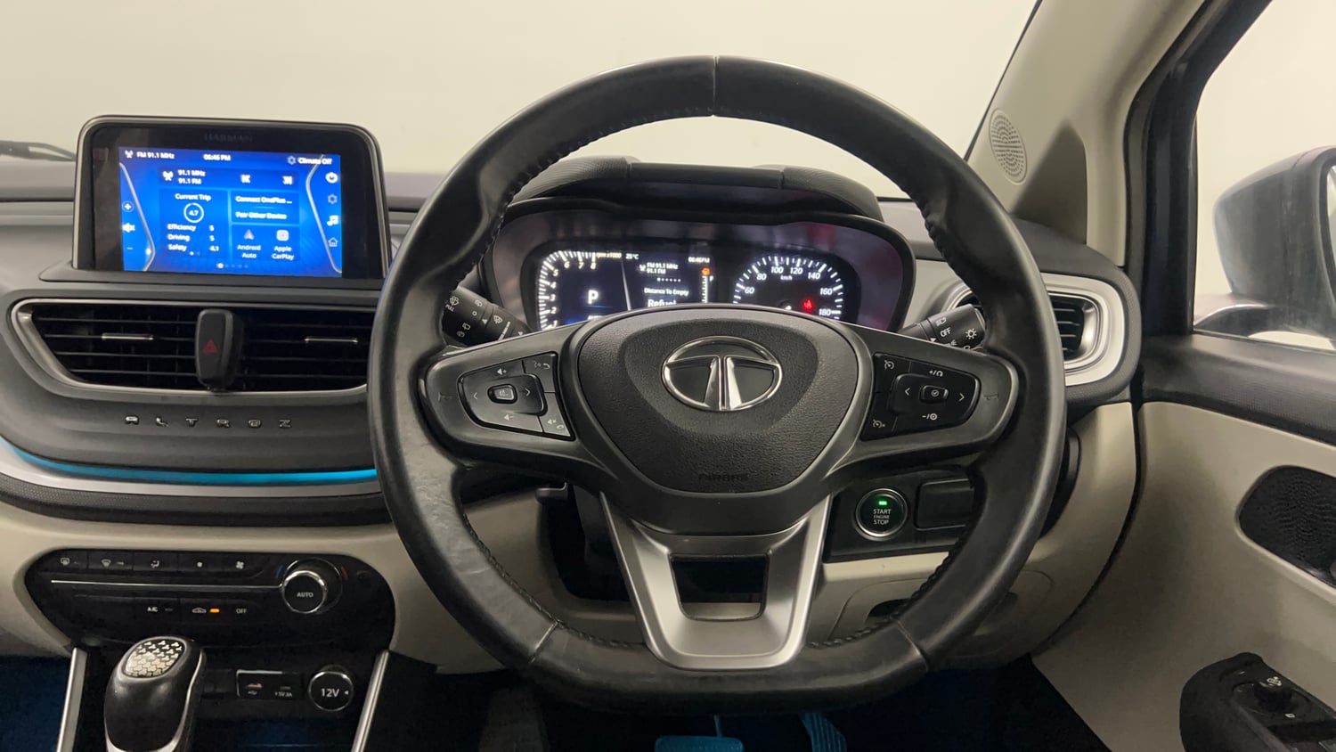 Used 2023 Tata Altroz XZA Petrol Petrol Automatic interior STEERING VIEW