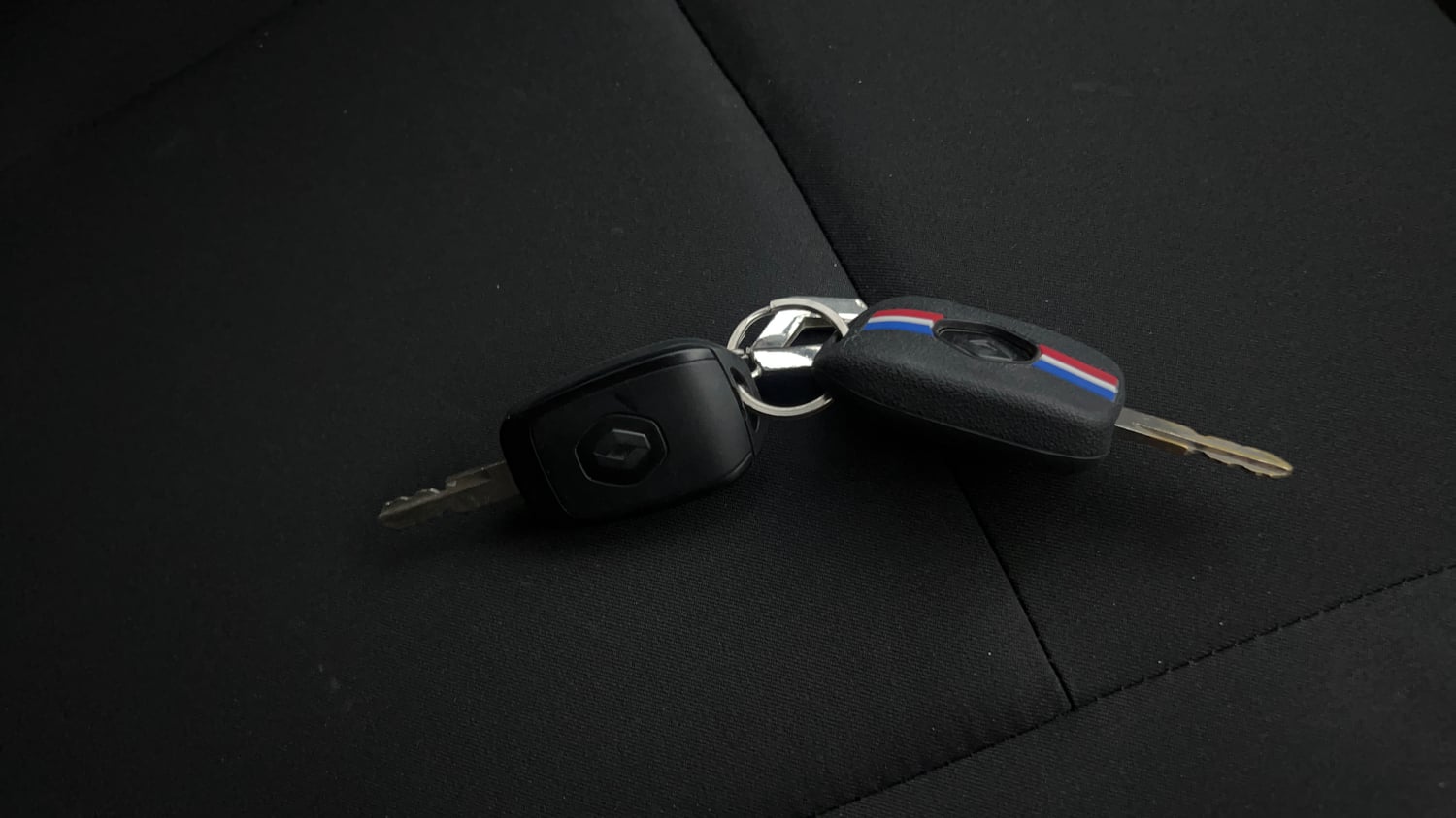 Used 2018 Renault Kwid 1.0 RXT Petrol Manual extra CAR KEY VIEW