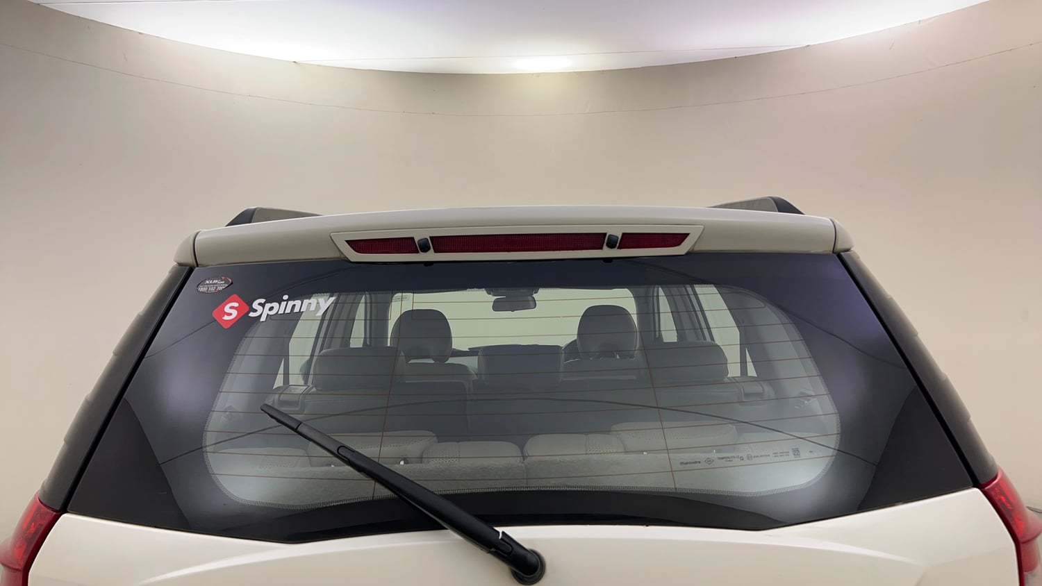 Used 2016 Mahindra XUV500 W10 AT Diesel Automatic exterior BACK WINDSHIELD VIEW