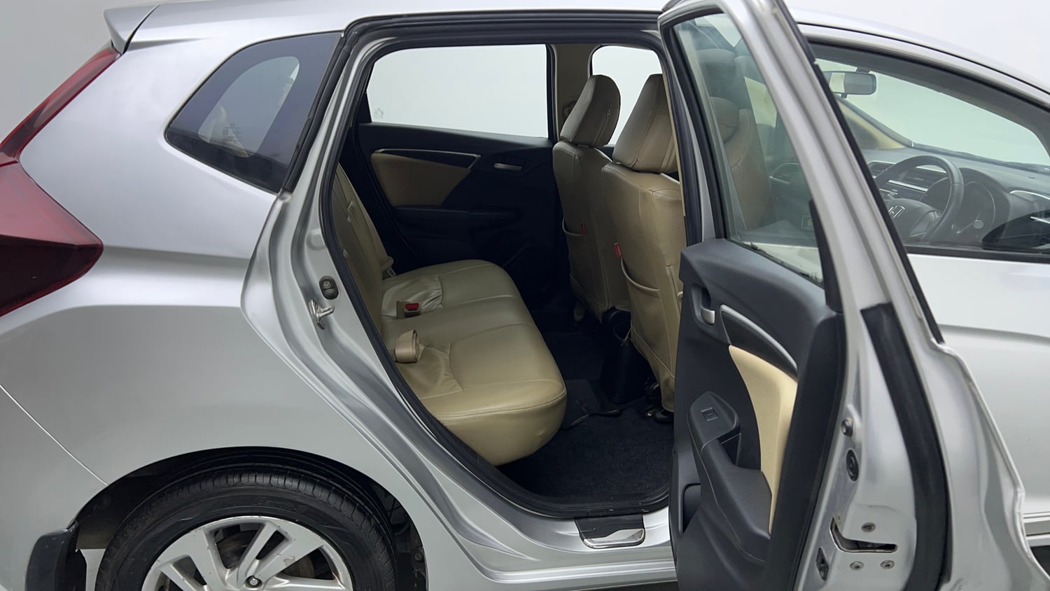 Used 2018 Honda Jazz V Petrol Petrol Manual interior RIGHT SIDE REAR DOOR CABIN VIEW