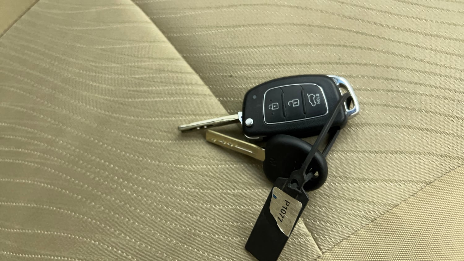 Used 2016 Hyundai Verna 1.6 VTVT SX Petrol Manual extra CAR KEY VIEW