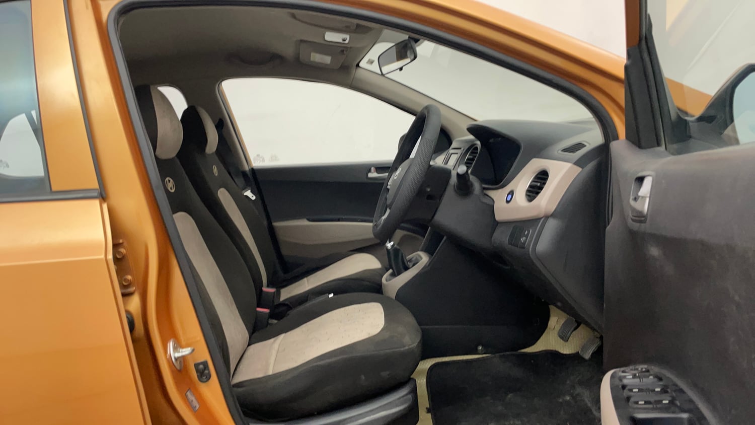 Used 2014 Hyundai Grand i10 Asta 1.2 Kappa VTVT Petrol Manual interior RIGHT SIDE FRONT DOOR CABIN VIEW