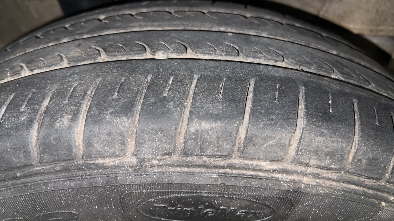 Used 2021 Honda Jazz VX CVT Petrol Automatic tyres RIGHT REAR TYRE TREAD VIEW