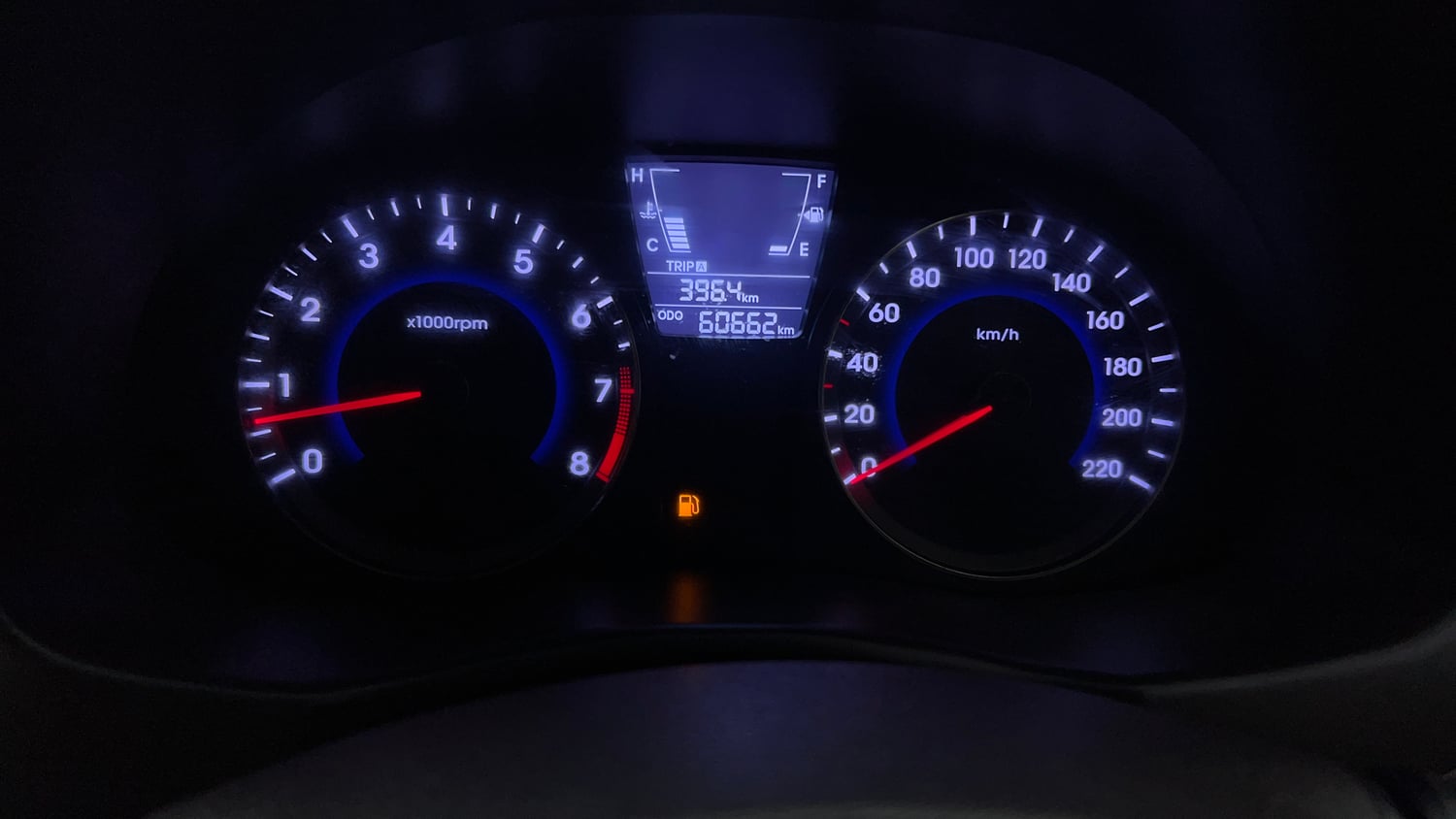 Used 2016 Hyundai Verna 1.6 VTVT SX Petrol Manual interior CLUSTERMETER VIEW