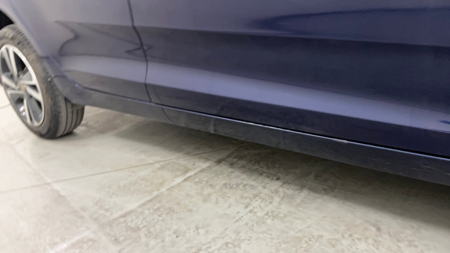 Used 2023 Tata Altroz XZA Petrol Petrol Automatic dents MINOR SCRATCH