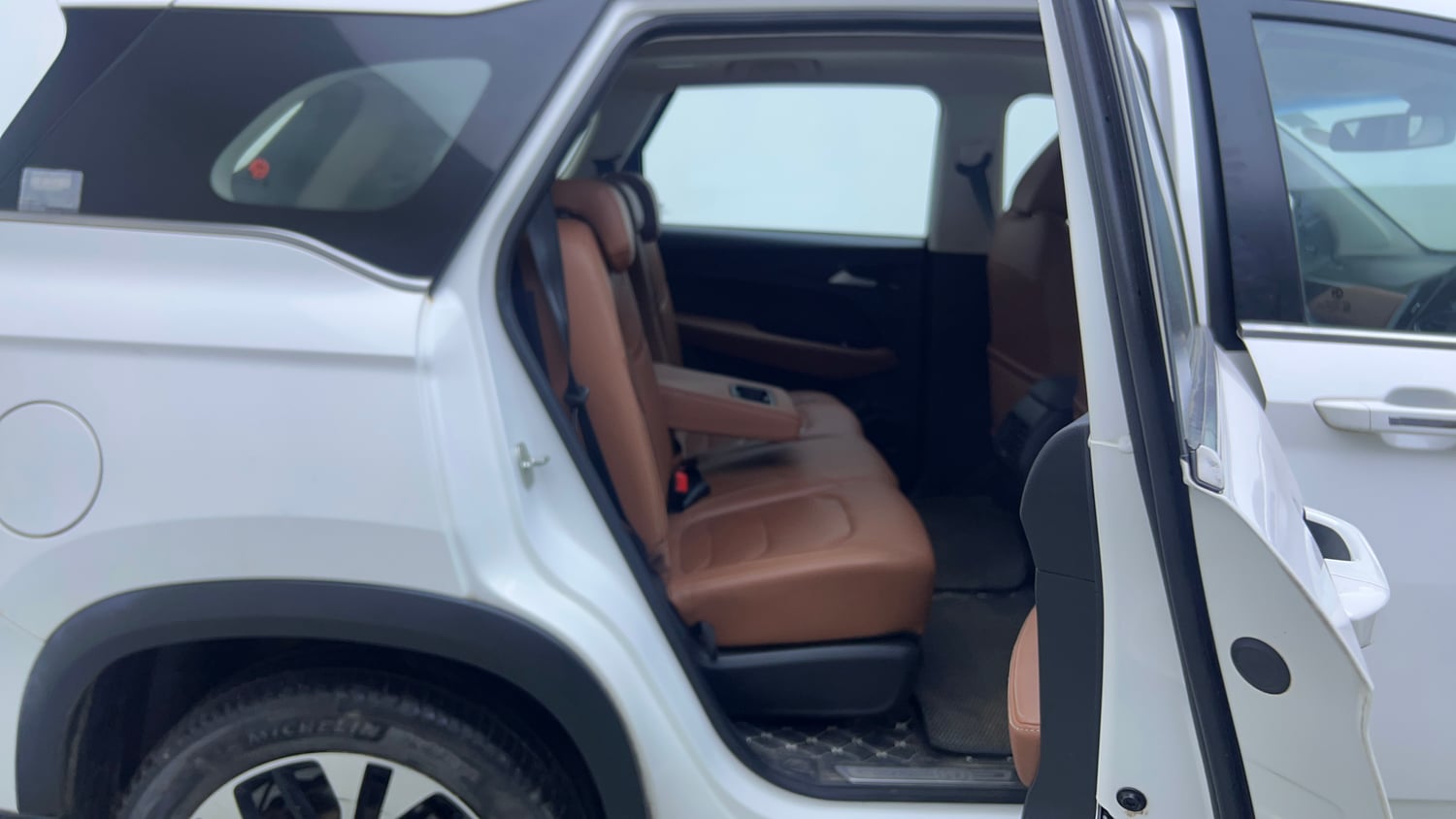 Used 2021 MG Motors Hector Plus Select 2.0 Diesel Turbo MT 7-STR Diesel Manual interior RIGHT SIDE REAR DOOR CABIN VIEW