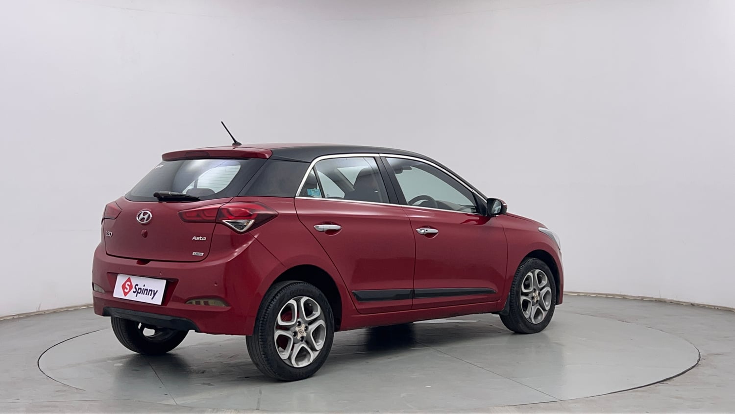 Used 2015 Hyundai Elite i20 Asta 1.4 CRDI Diesel Manual exterior RIGHT REAR CORNER VIEW