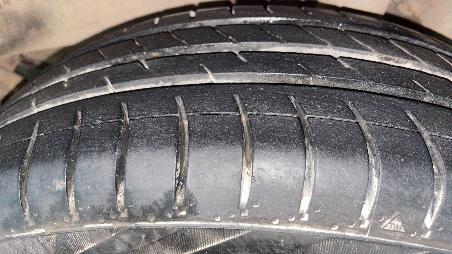 Used 2016 Hyundai Grand i10 Asta AT 1.2 Kappa VTVT Petrol Automatic tyres LEFT REAR TYRE TREAD VIEW