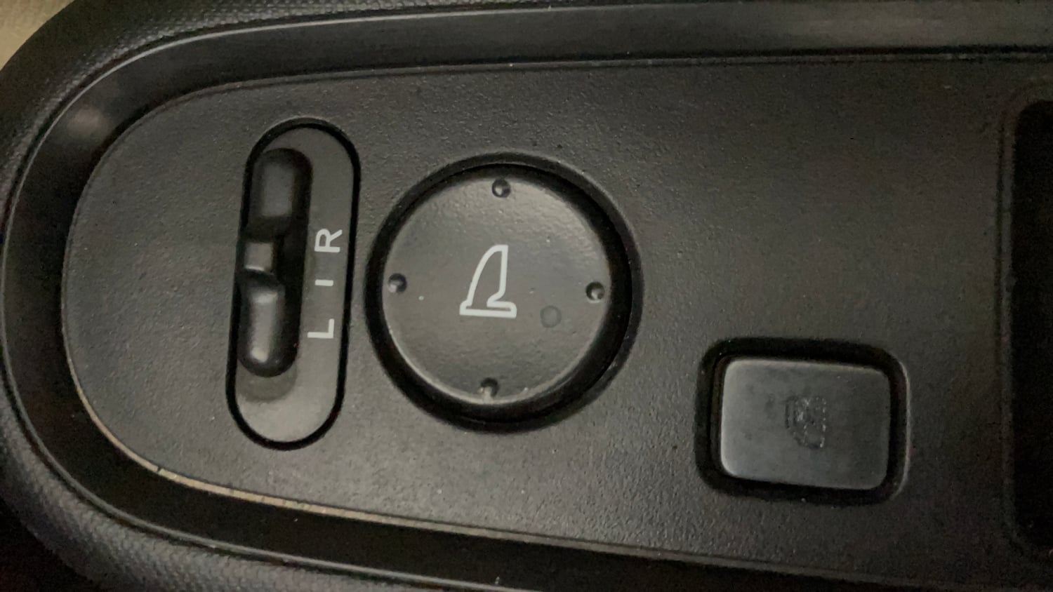Used 2018 Honda Brio S MT Petrol Manual top_features Adjustable ORVM