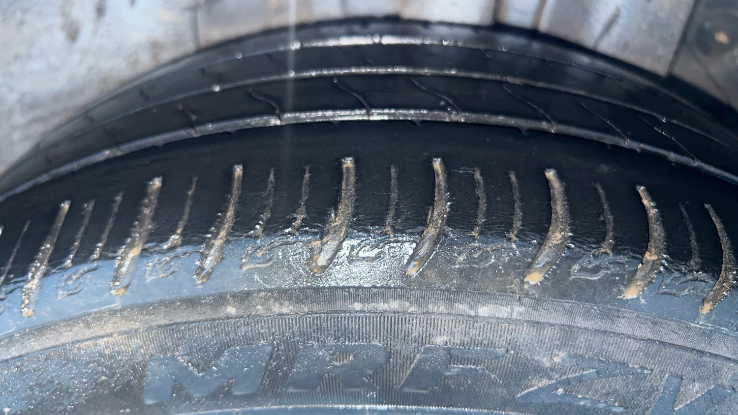 Used 2018 Hyundai Elite i20 Asta 1.2 (O) Petrol Manual tyres LEFT REAR TYRE TREAD VIEW