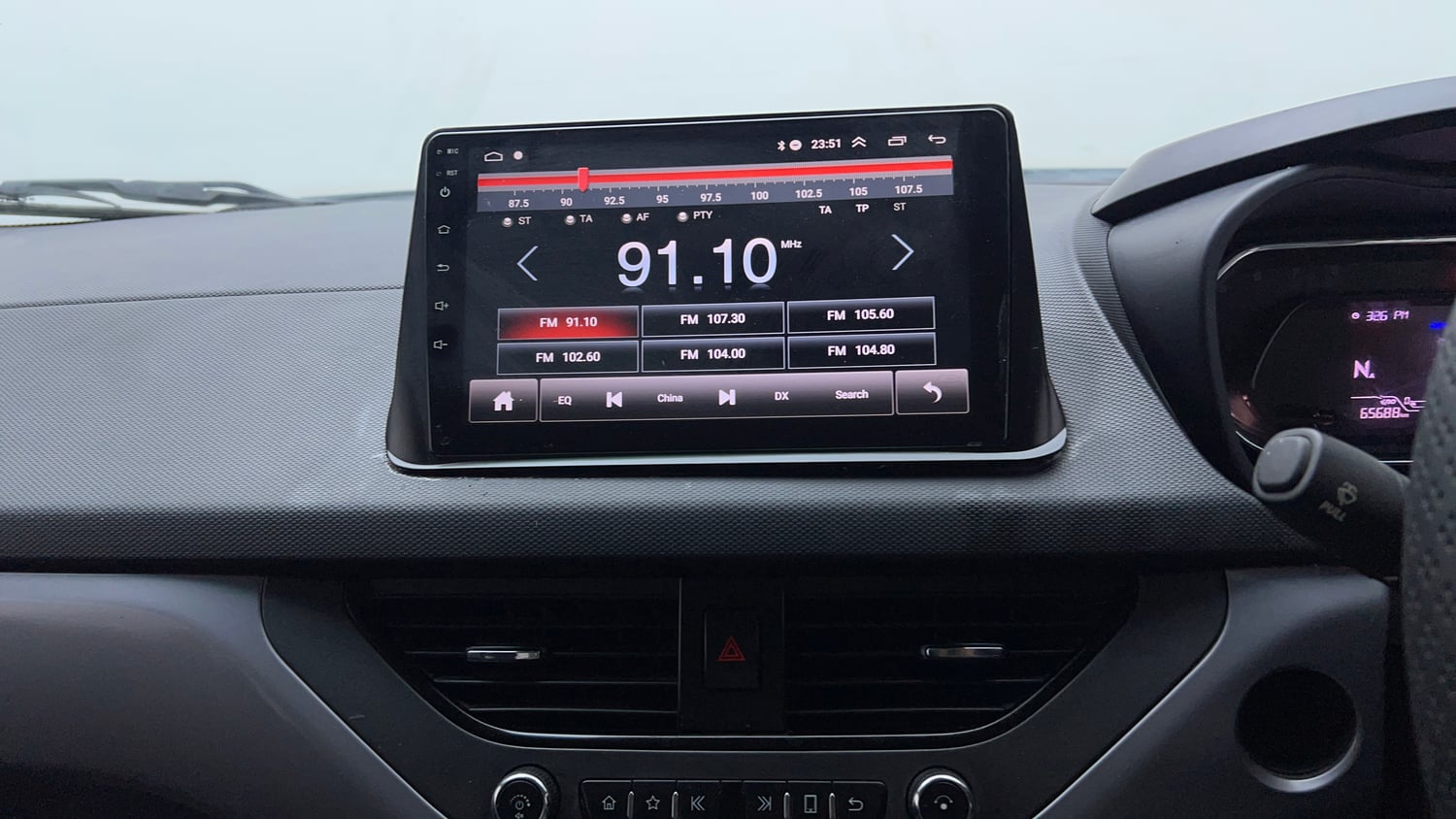 Used 2020 Tata Nexon XMA Petrol Automatic top_features Integrated (in-dash) music system