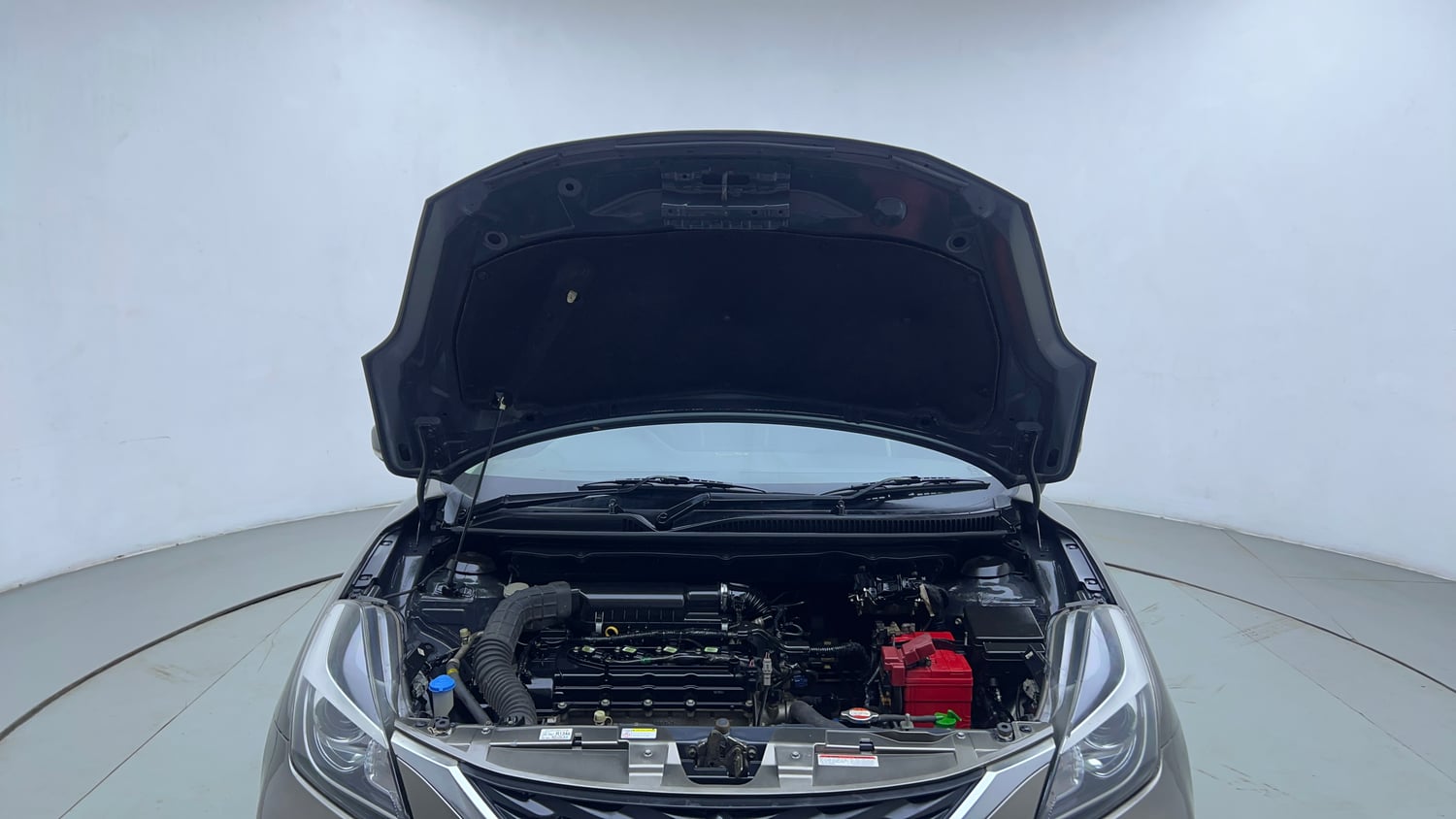 Used 2021 Maruti Suzuki Baleno Zeta Petrol Manual engine ENGINE & BONNET OPEN FRONT VIEW