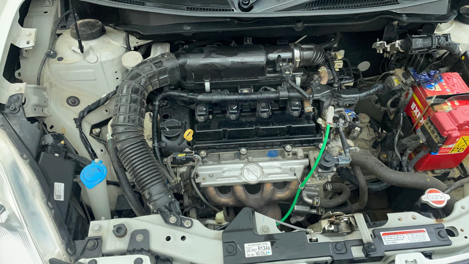 Used 2021 Maruti Suzuki Dzire VXi Petrol Manual engine ENGINE RIGHT SIDE VIEW