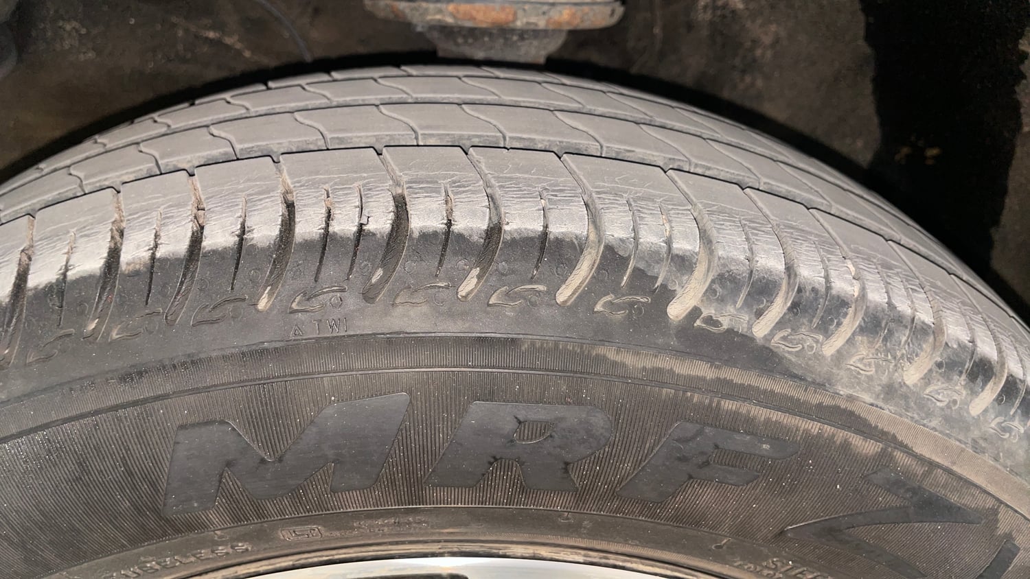 Used 2022 Maruti Suzuki S-Presso VXi Plus AMT Petrol Automatic tyres LEFT FRONT TYRE TREAD VIEW
