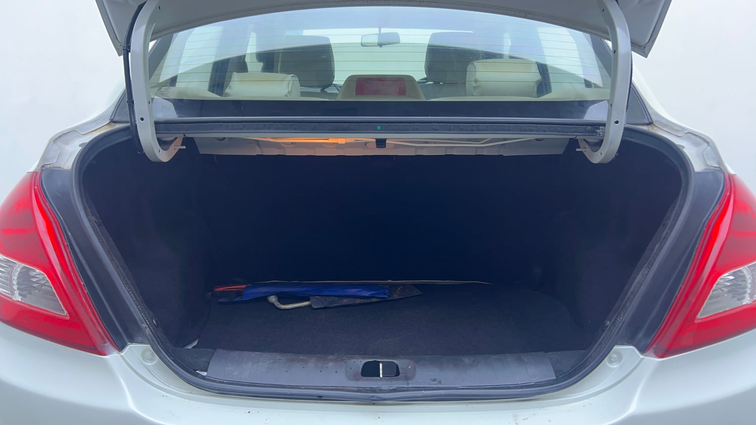 Used 2016 Maruti Suzuki Swift Dzire ZXI Petrol Manual interior DICKY INSIDE VIEW