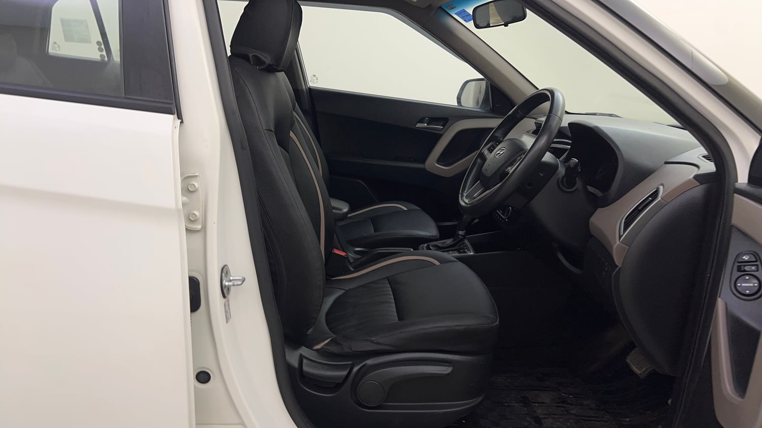 Used 2017 Hyundai Creta 1.6 SX Plus AT Petrol Petrol Automatic interior RIGHT SIDE FRONT DOOR CABIN VIEW