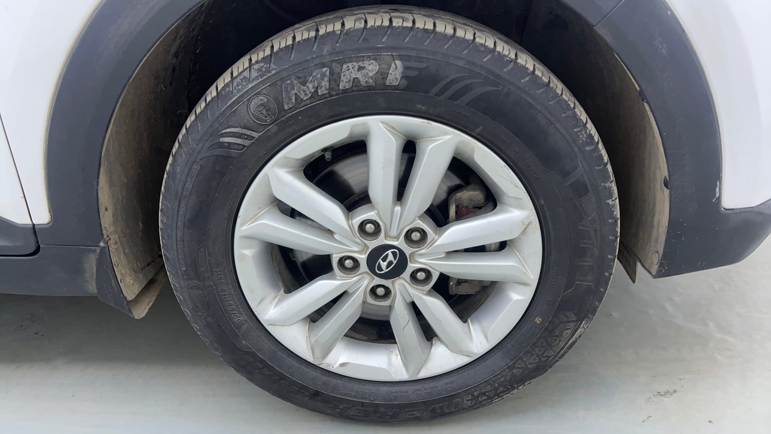 Used 2017 Hyundai Creta 1.6 SX Plus Petrol Petrol Manual tyres RIGHT FRONT TYRE RIM VIEW