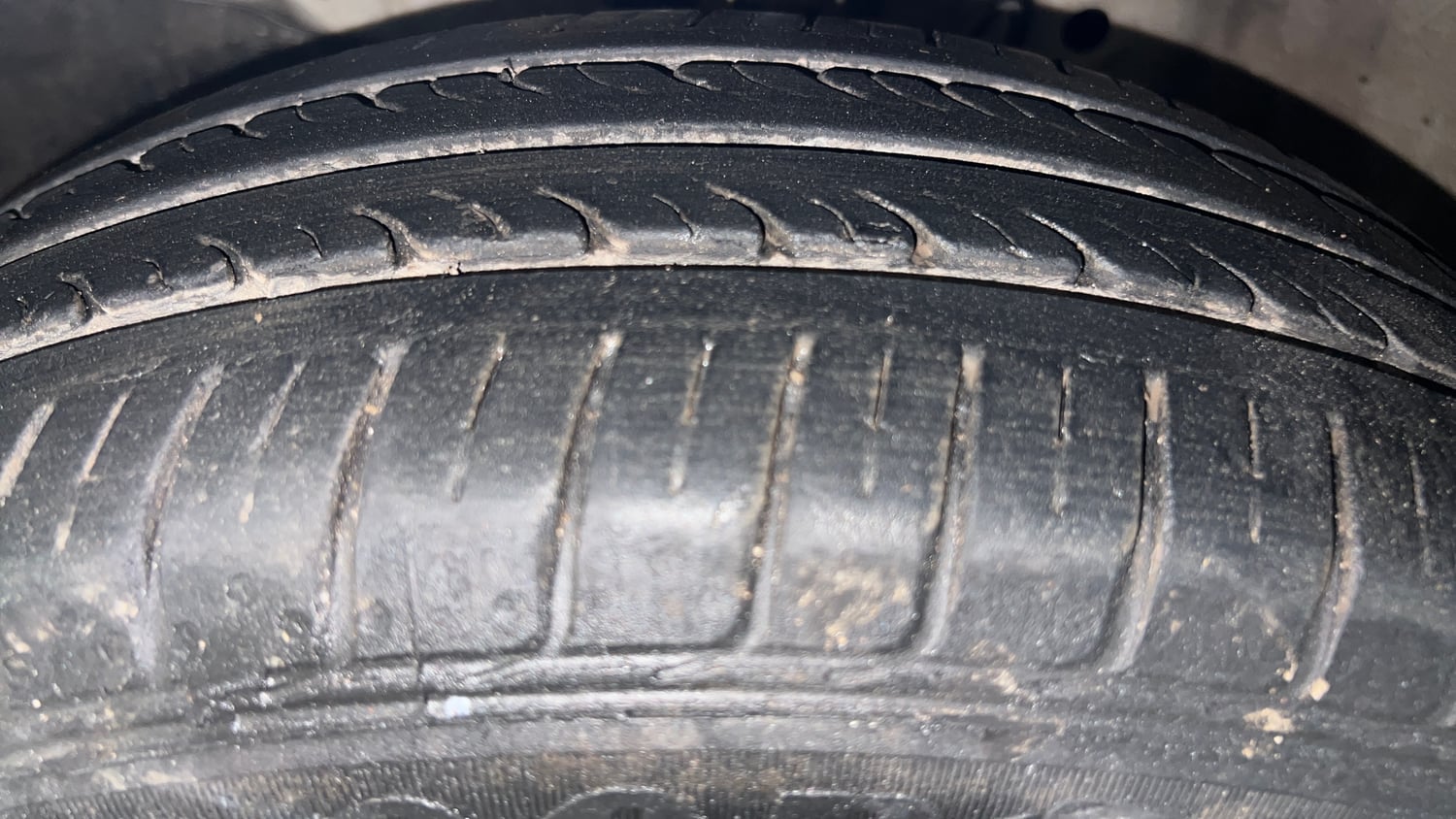 Used 2021 Honda Jazz VX CVT Petrol Automatic tyres LEFT FRONT TYRE TREAD VIEW