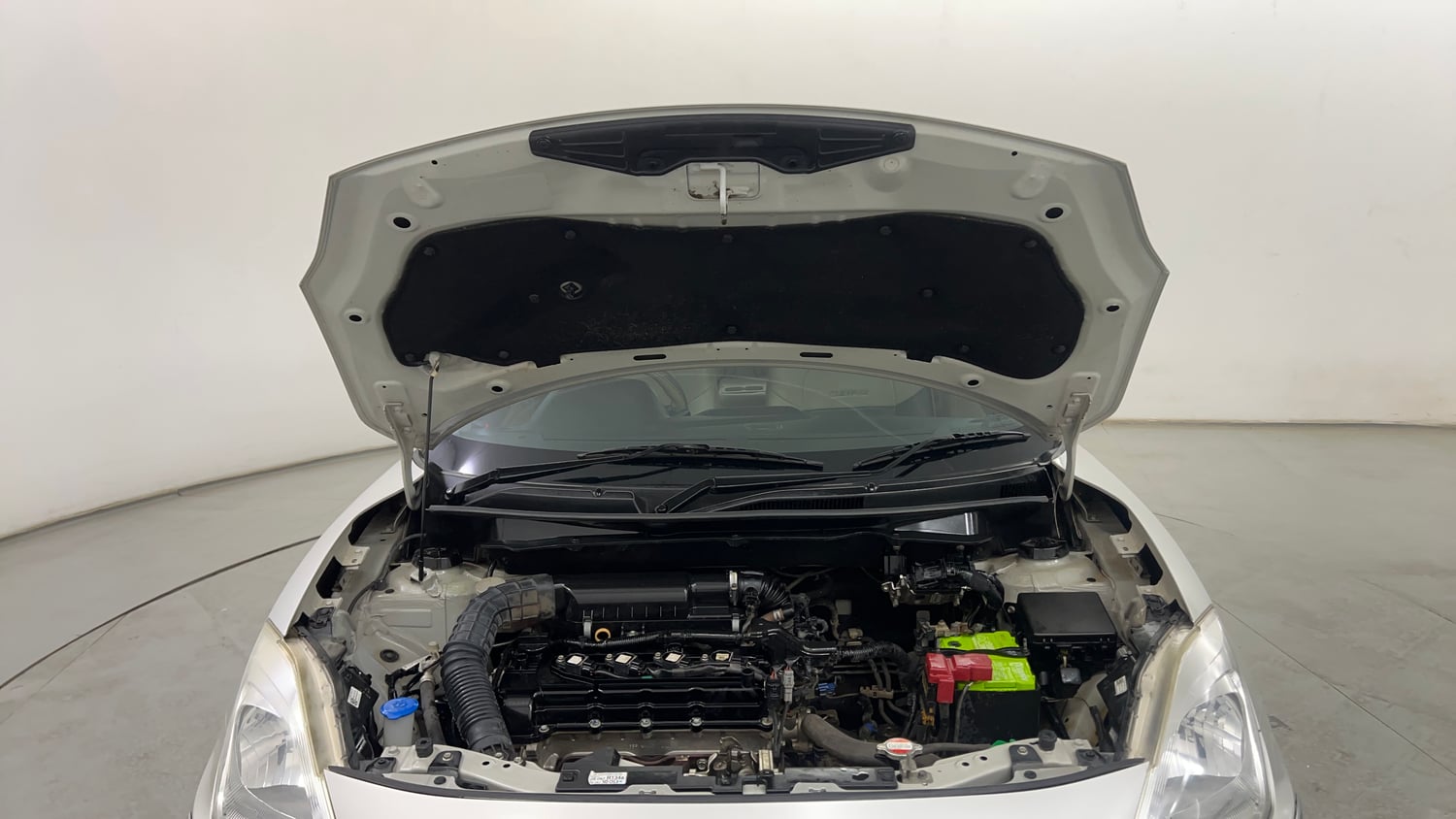 Used 2019 Maruti Suzuki Dzire VXi Petrol Manual engine ENGINE & BONNET OPEN FRONT VIEW
