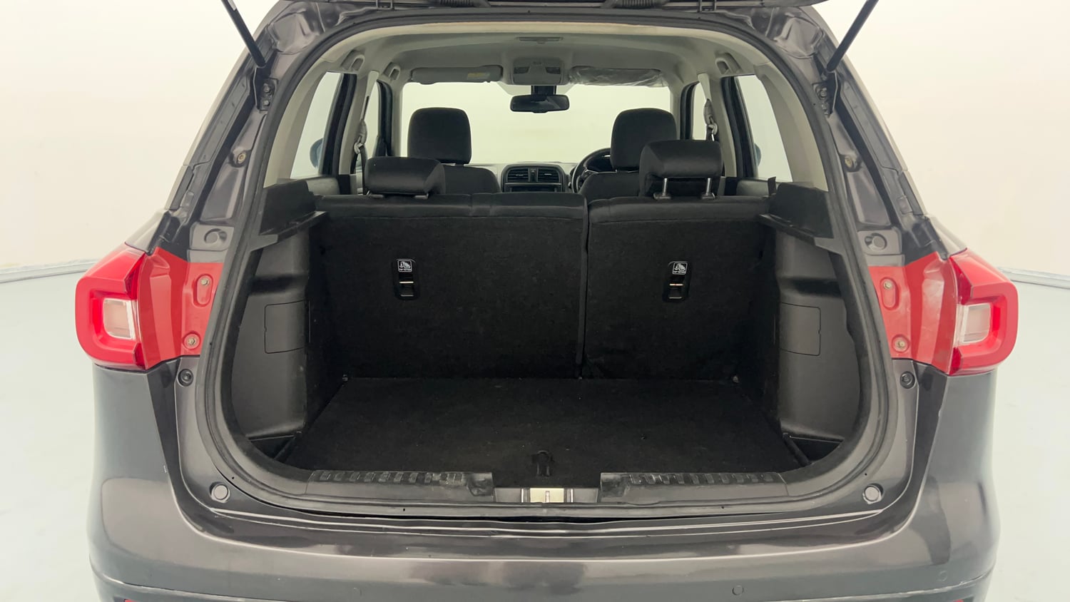 Used 2021 maruti-suzuki Vitara Brezza ZXi Plus Petrol Manual interior DICKY INSIDE VIEW