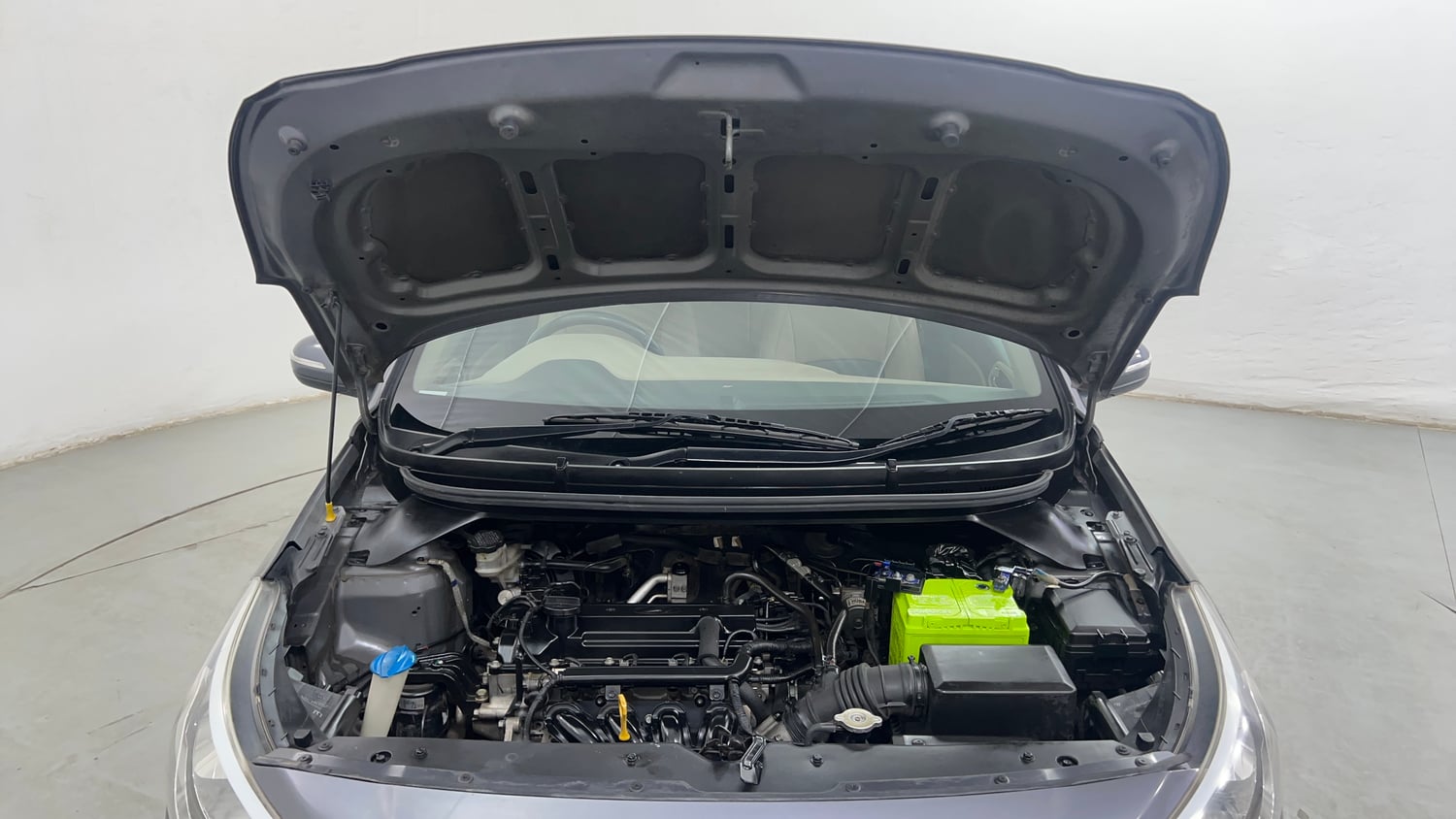 Used 2014 Hyundai Elite i20 Sportz 1.2 Petrol Manual engine ENGINE & BONNET OPEN FRONT VIEW