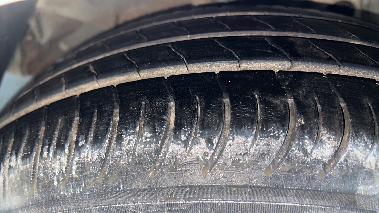 Used 2019 Hyundai Verna 1.4 VTVT EX Petrol+cng(outside fitted) Cng Manual tyres RIGHT REAR TYRE TREAD VIEW