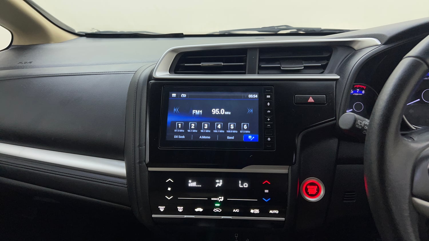 Used 2021 Honda Jazz VX CVT Petrol Automatic top_features Integrated (in-dash) music system