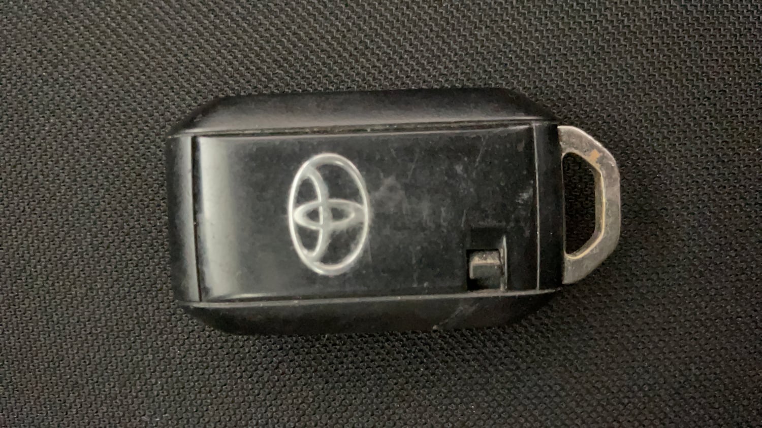 Used 2023 Toyota Glanza V Petrol Manual extra CAR KEY VIEW