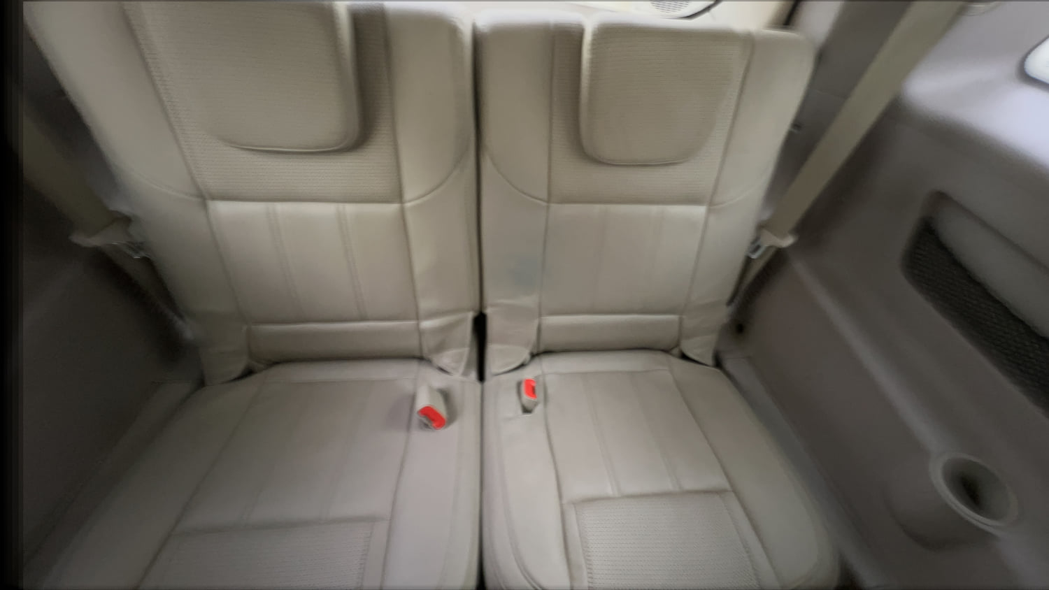 Used 2016 Mahindra XUV500 W10 AT Diesel Automatic interior THIRD ROW SEAT