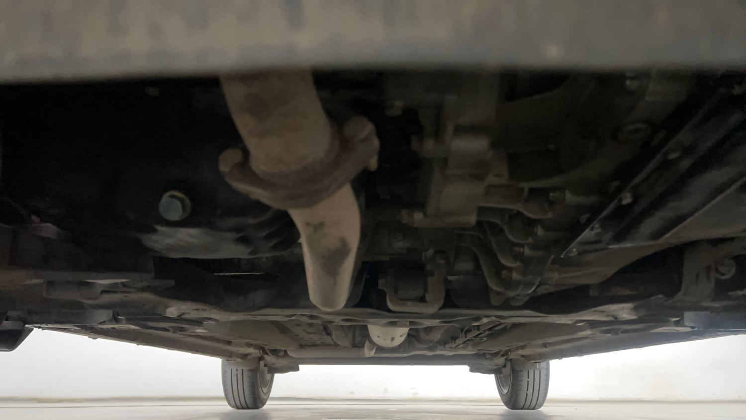 Used 2023 Tata Altroz XZA Petrol Petrol Automatic extra FRONT LEFT UNDERBODY VIEW